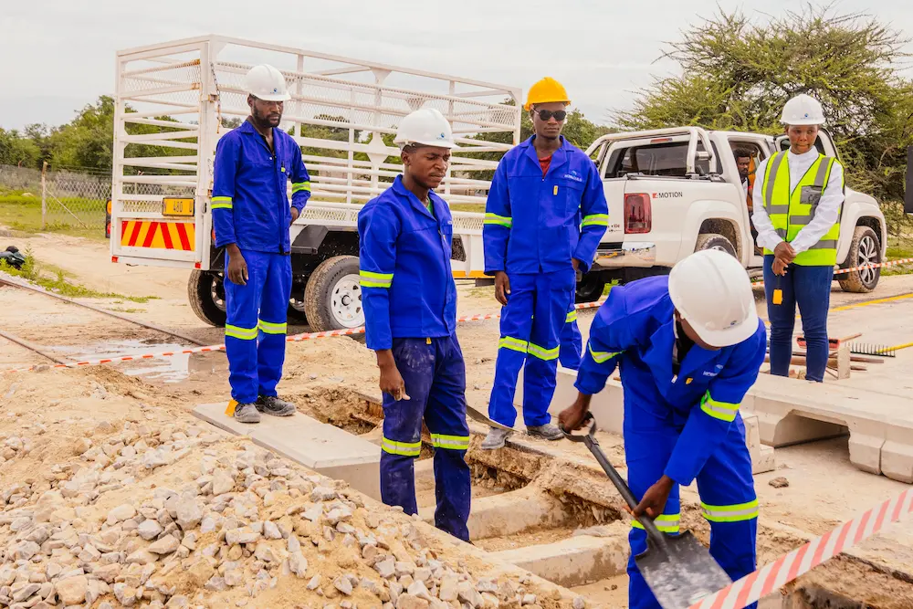 C45 Omhedi Road level crossing project